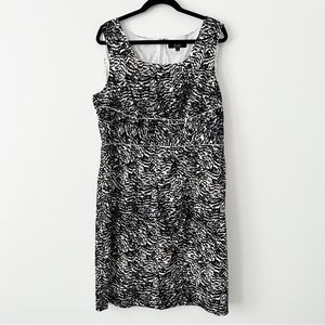 ALEX MARIE | Printed Shift Dress Size 16